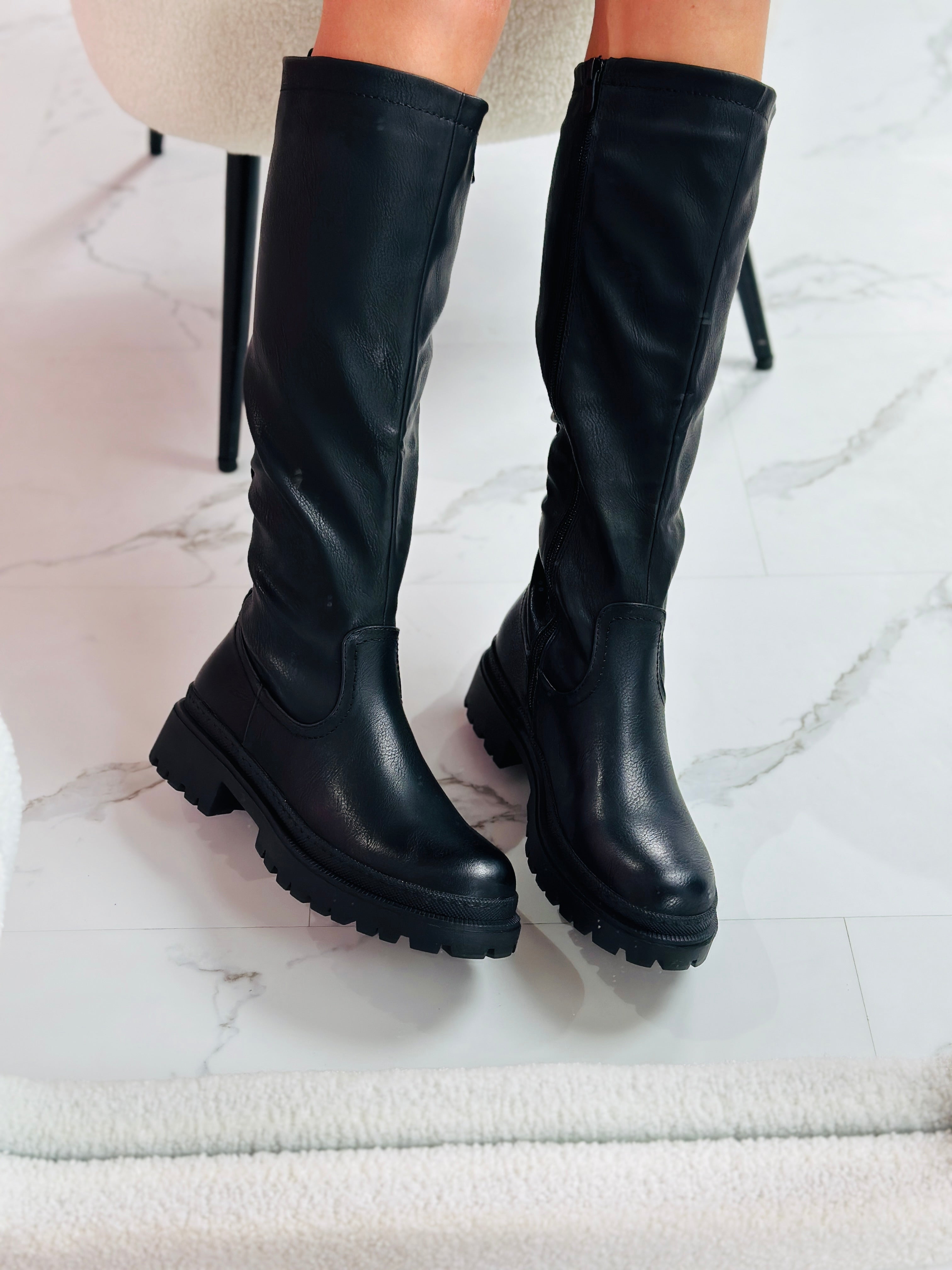 Anetta - Botas Altas Negras