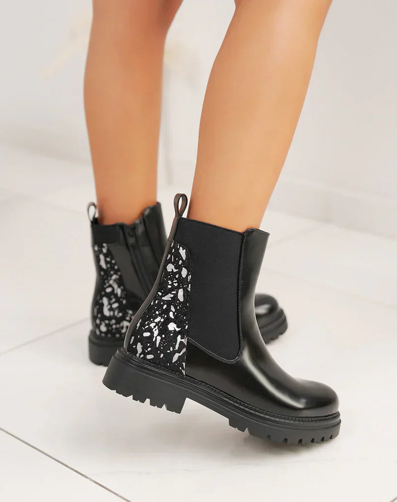 Chelsea Botas Negras - Detalle Oscuro