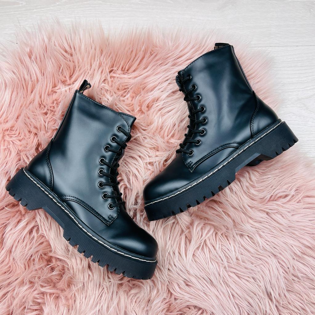 Rio - Botas Negras