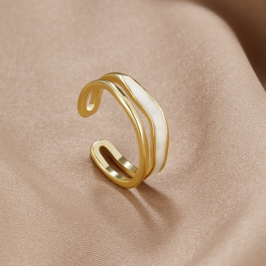 Anillo Dorado Sahara con Capas
